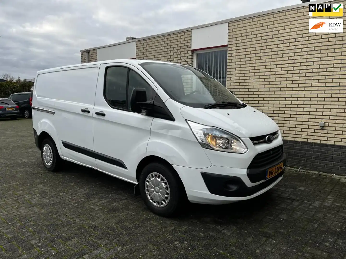 Ford Transit Custom 270 2.2 TDCI L1H1 Trend Airco 3-Pers Wit - 1
