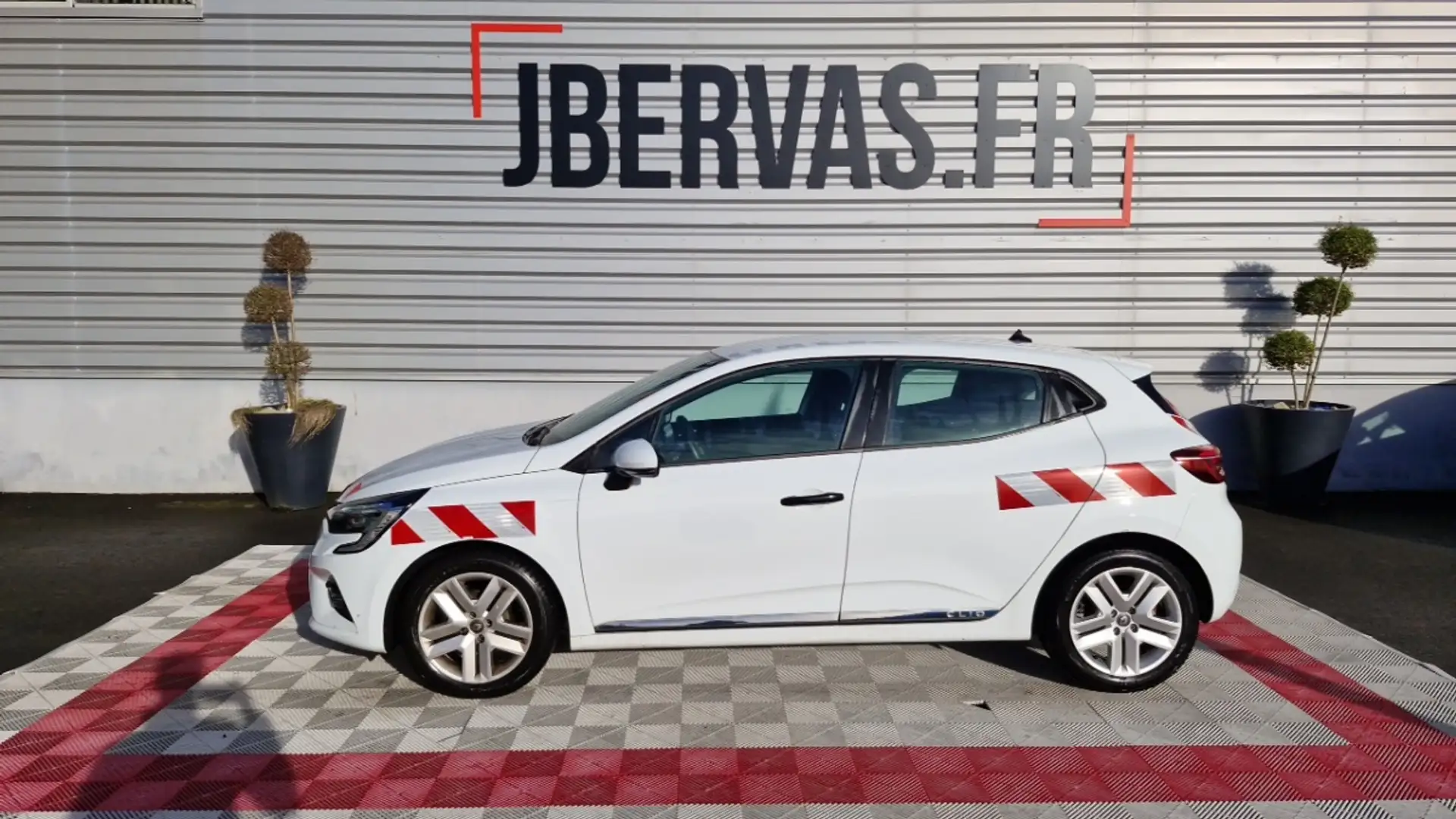 Renault Clio V SOCIETE 2 PL SCE 65 BUSINESS REVERSIBLE Blanc - 1