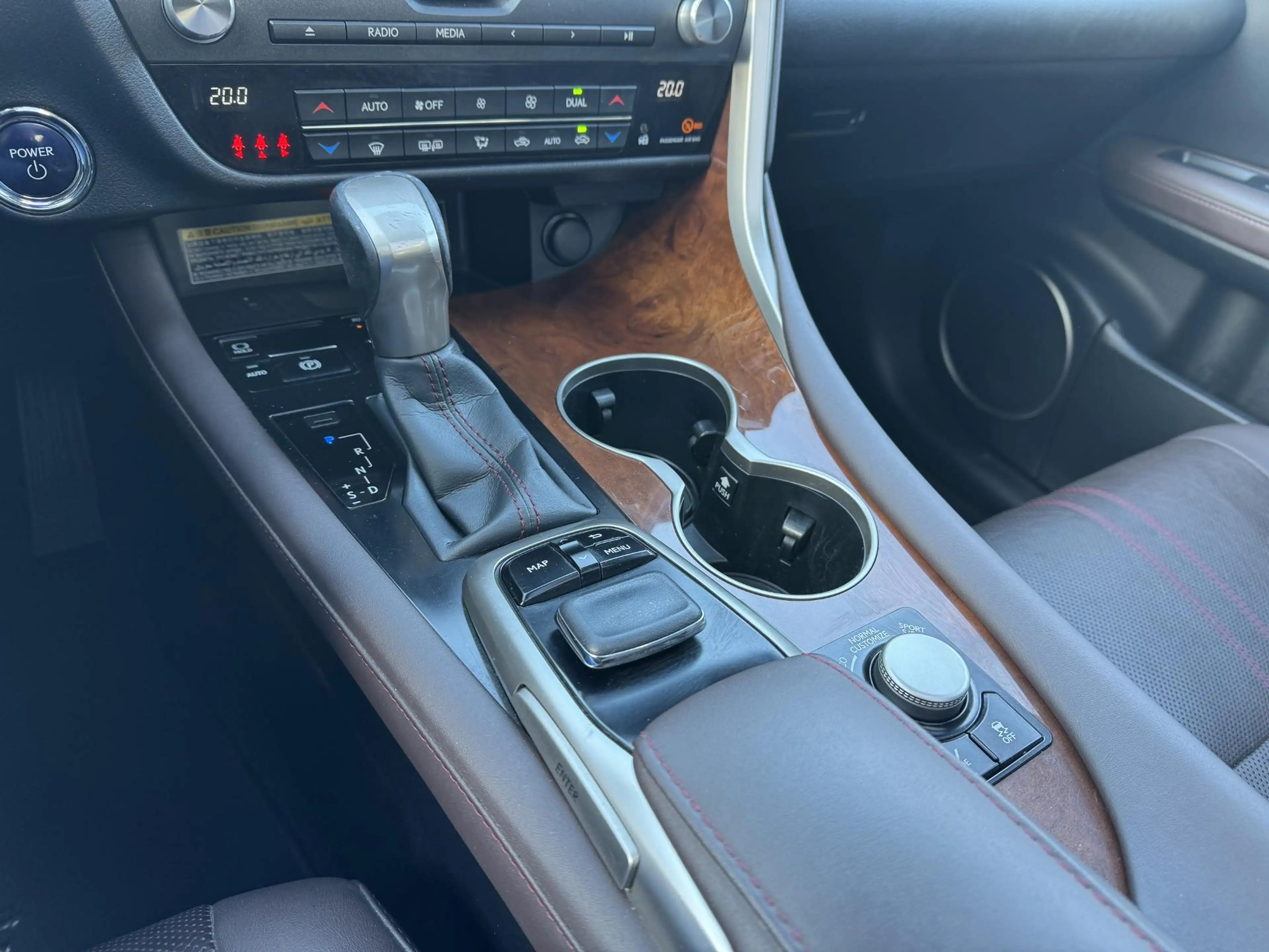 Lexus RX 450h 4WD President Line — photo 15