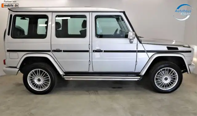 Mercedes-Benz G-Class view 4