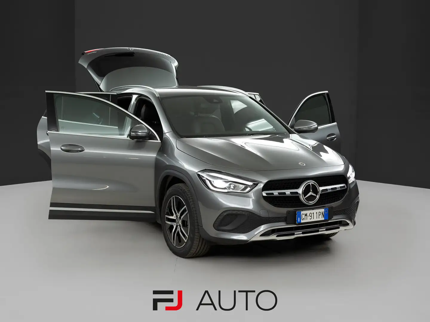 Mercedes-Benz GLA 220 220 d Sport Plus 4matic auto Grau - 2