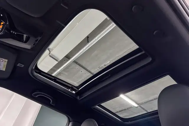 MINI Hatch view 10