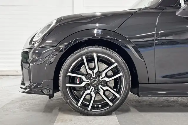 MINI Hatch view 4