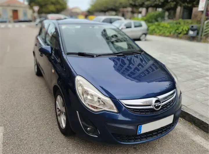 Opel Corsa 1.2 Selective S&S 3p 2012
