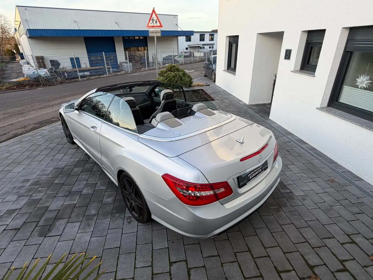Mercedes-Benz E 350 CDI Cabrio/Avantgarde/AMG-Paket Silber - 2