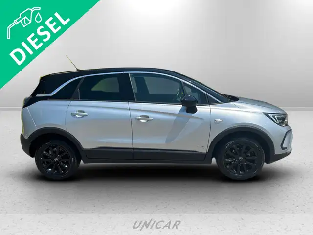 Opel Crossland view 3