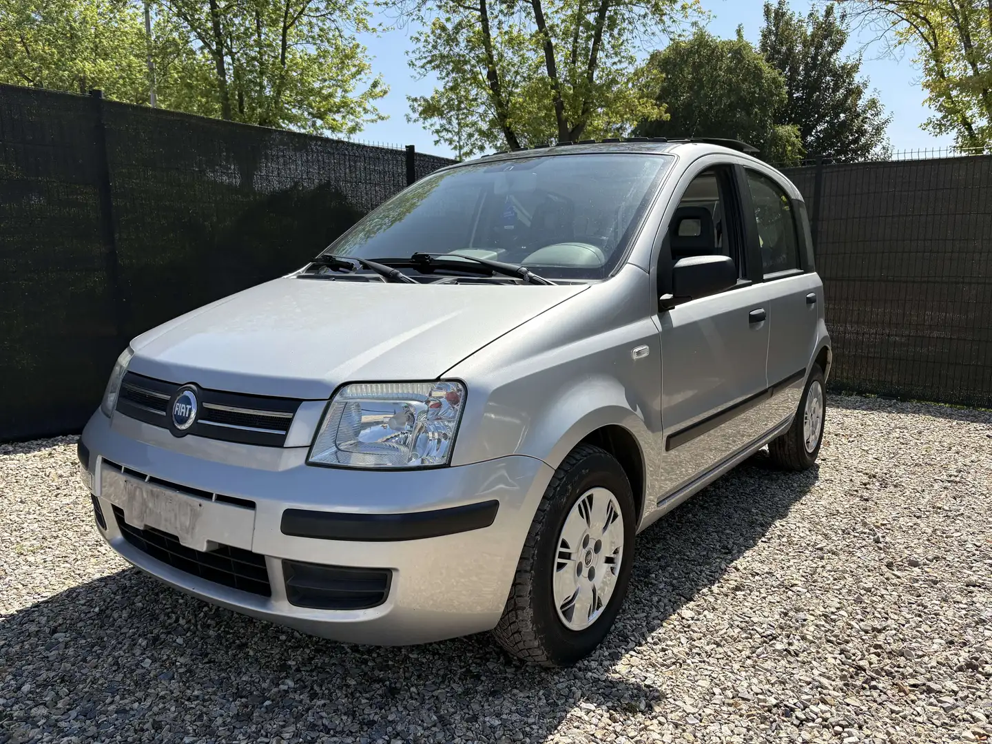 Fiat Panda 1.2i 8v /1e PROP / TOIT PANO Argent - 2