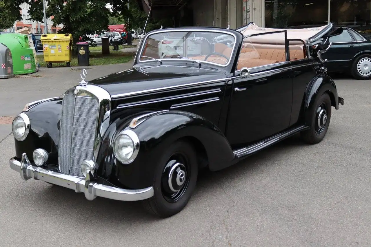 Mercedes-Benz 220 B Cabrio W187, foto 2