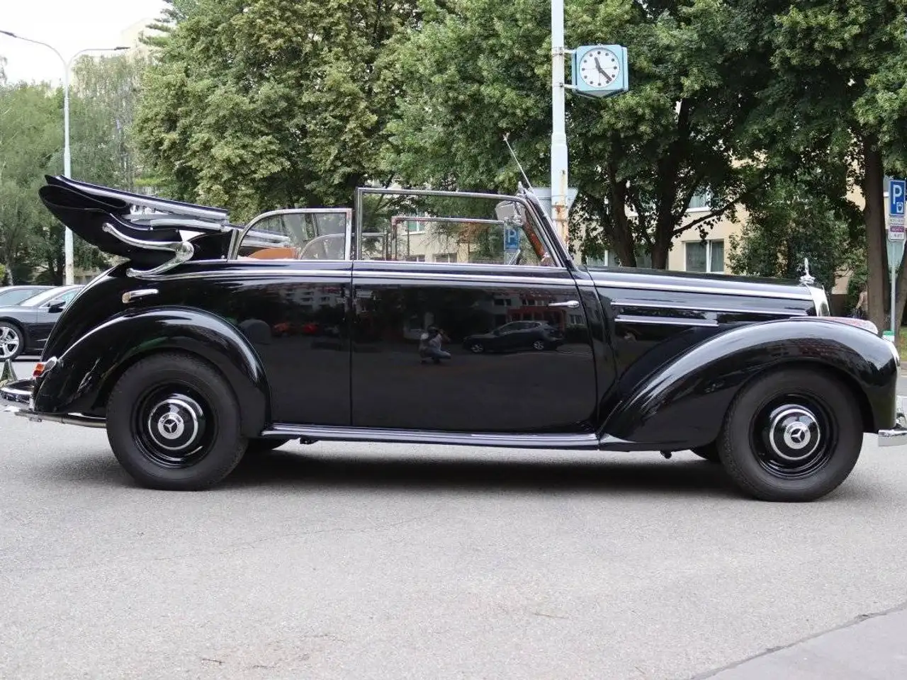 Mercedes-Benz 220 B Cabrio W187, foto 3