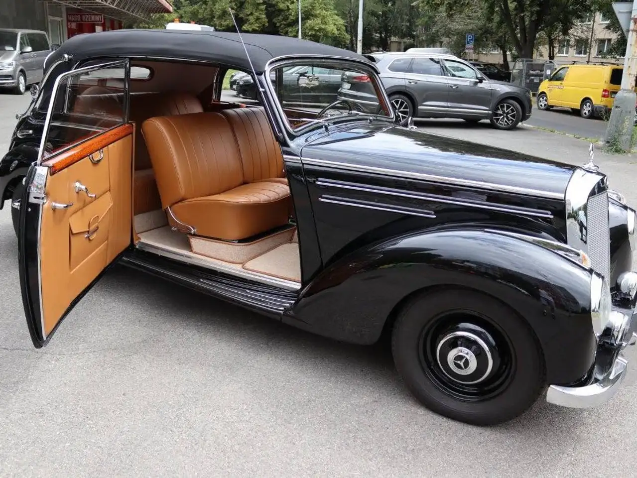 Mercedes-Benz 220 B Cabrio W187, foto 1