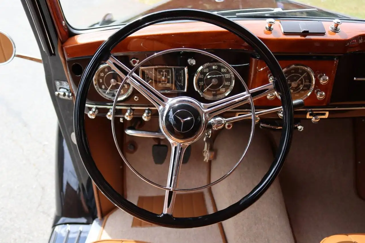 Mercedes-Benz 220 B Cabrio W187, foto 6