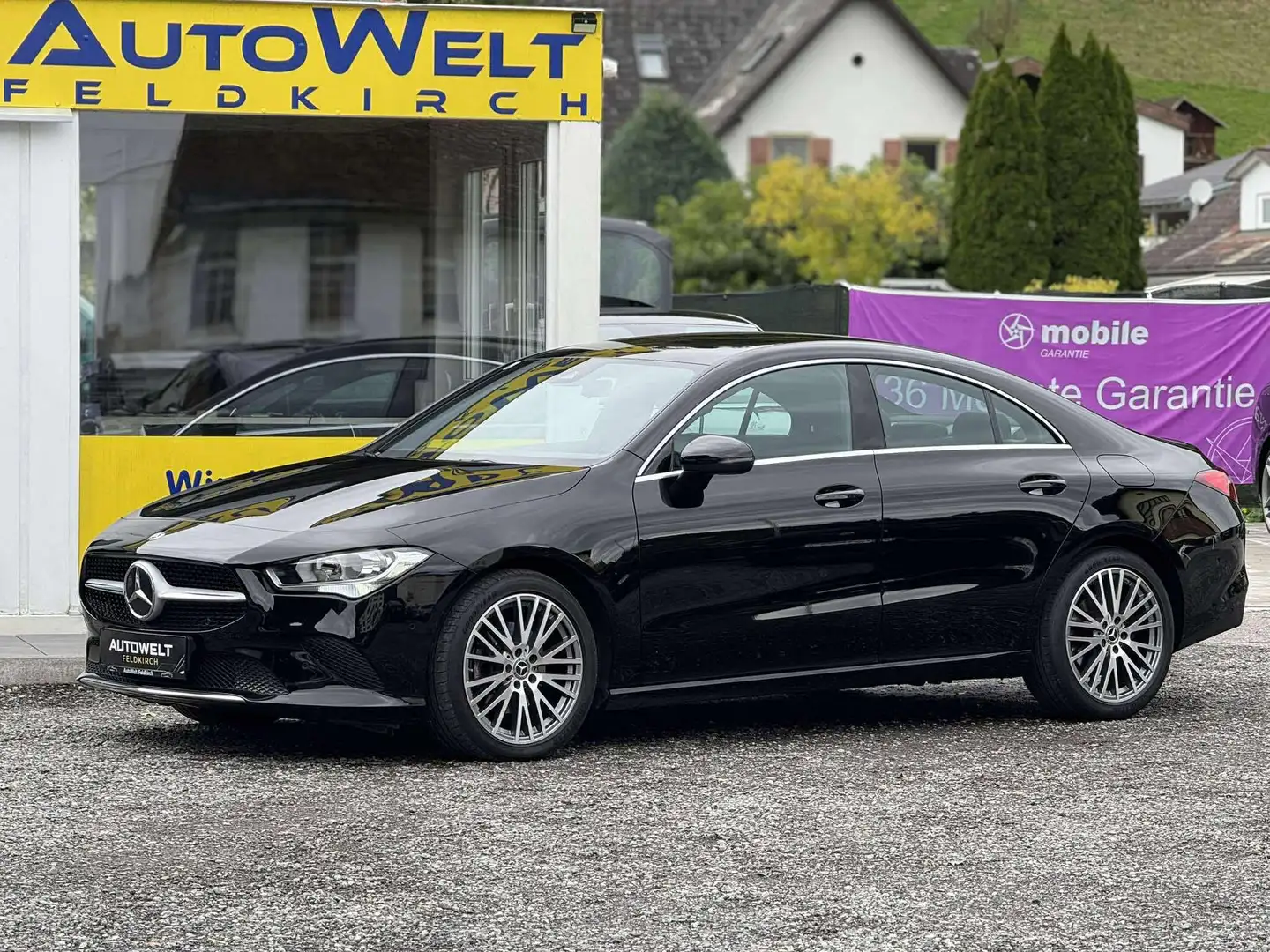 Mercedes-Benz CLA 200 d Automatik Progressive *NAVI *LEDER *SZH Schwarz - 1