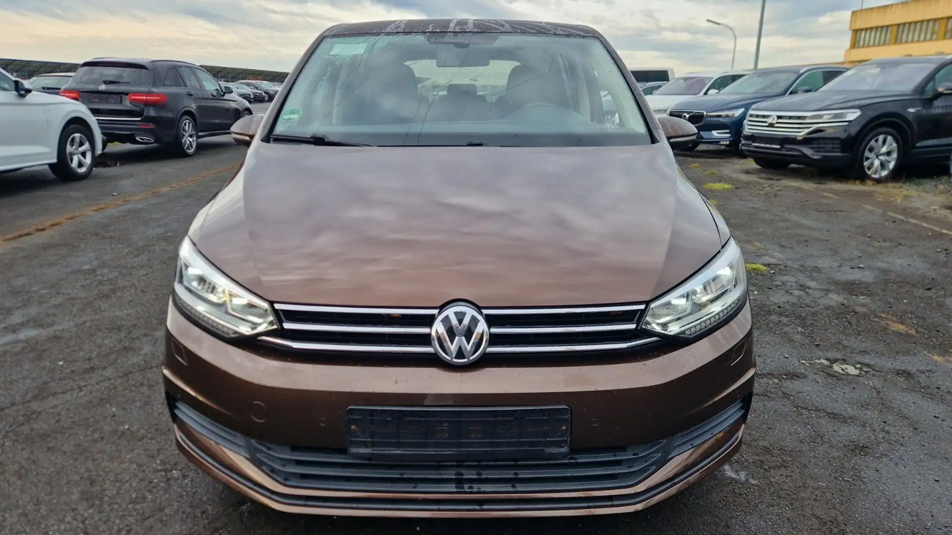 Volkswagen Touran 7Sitzer Navigation LED AHK Brun - 2