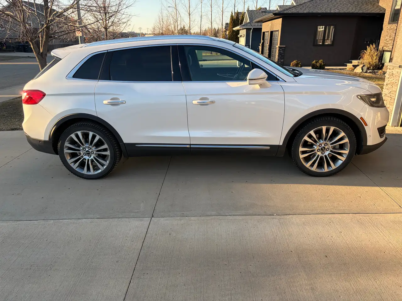 Lincoln MKX снимка Lincoln MKX
