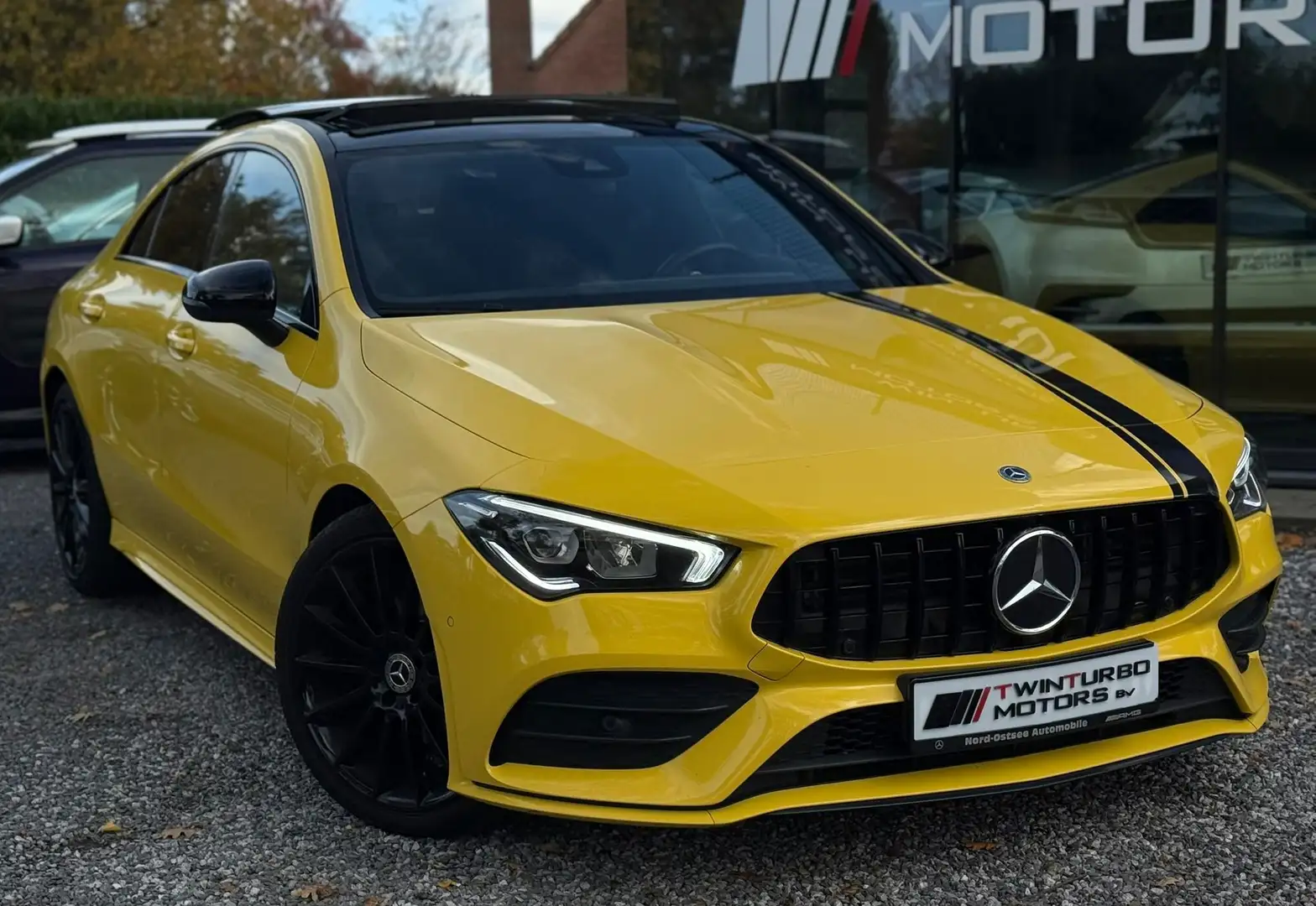 Mercedes-Benz CLA 180 CLA 180 7G-DCT AMG Line Jaune - 2