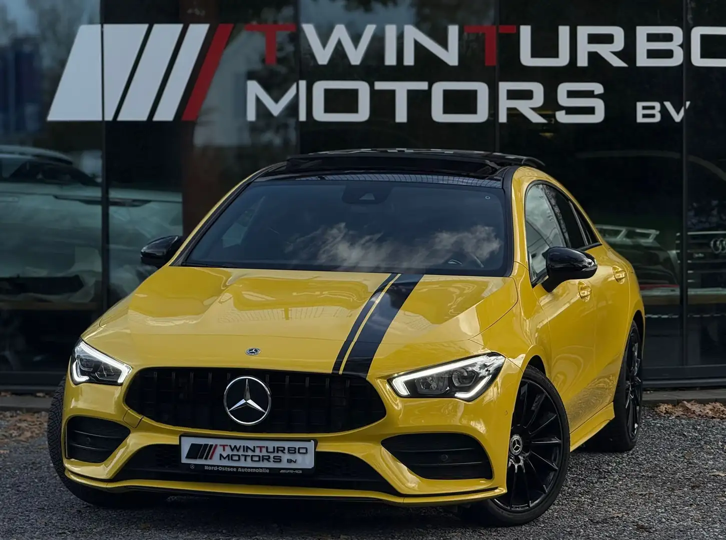 Mercedes-Benz CLA 180 CLA 180 7G-DCT AMG Line Jaune - 1