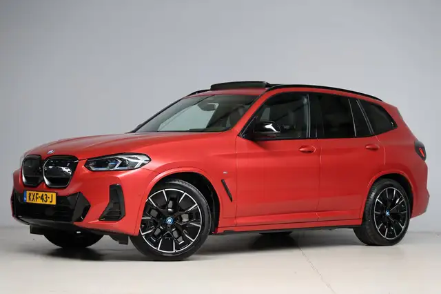 BMW iX3