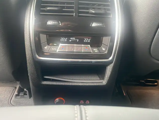 BMW X5 view 13
