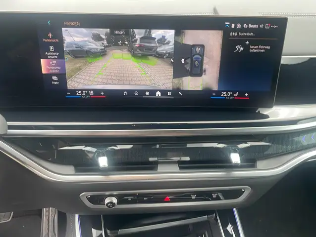 BMW X5 view 10