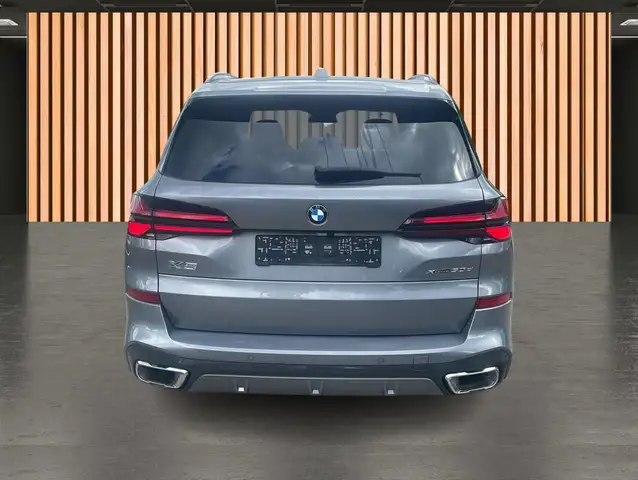 BMW X5 view 17