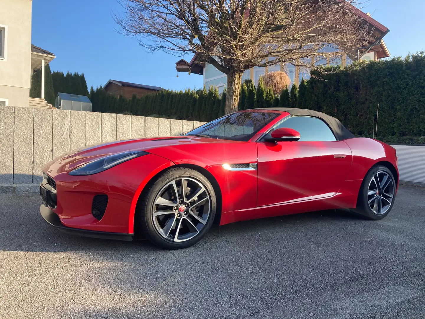 Jaguar F-Type F-Type P300 Cabrio 2,0 Turbo Aut. Rot - 1