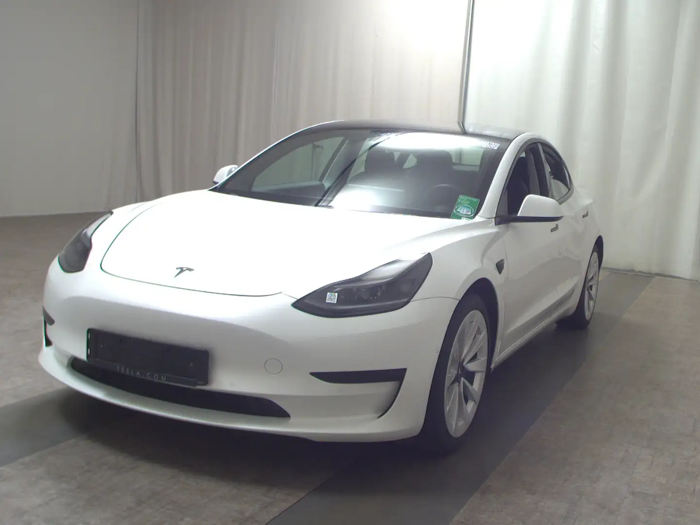 Tesla Model 3 Navi LED Leder Shz AHK RFK PDC Weiß - 2
