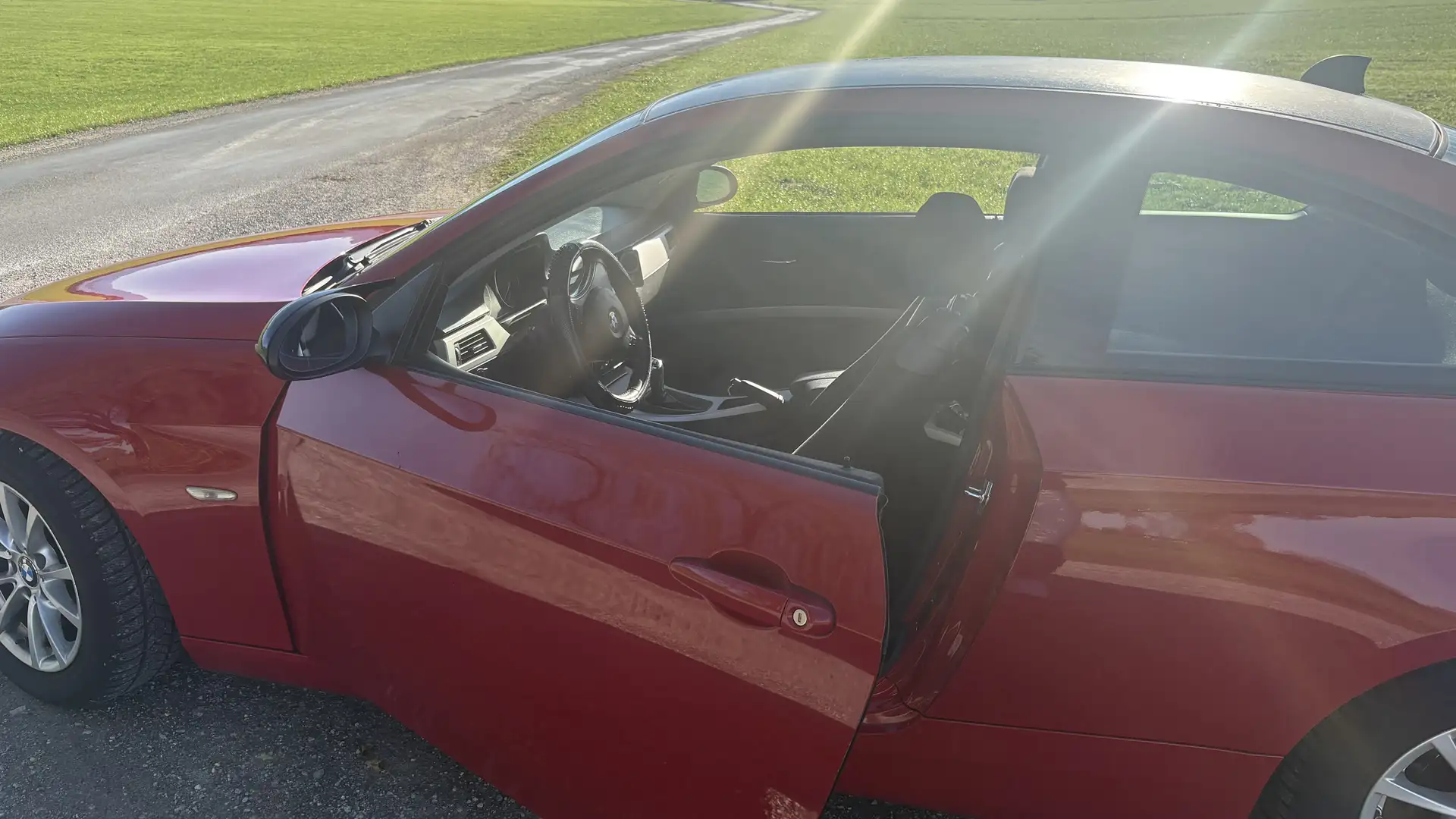 BMW 320 320i Coupe - 2