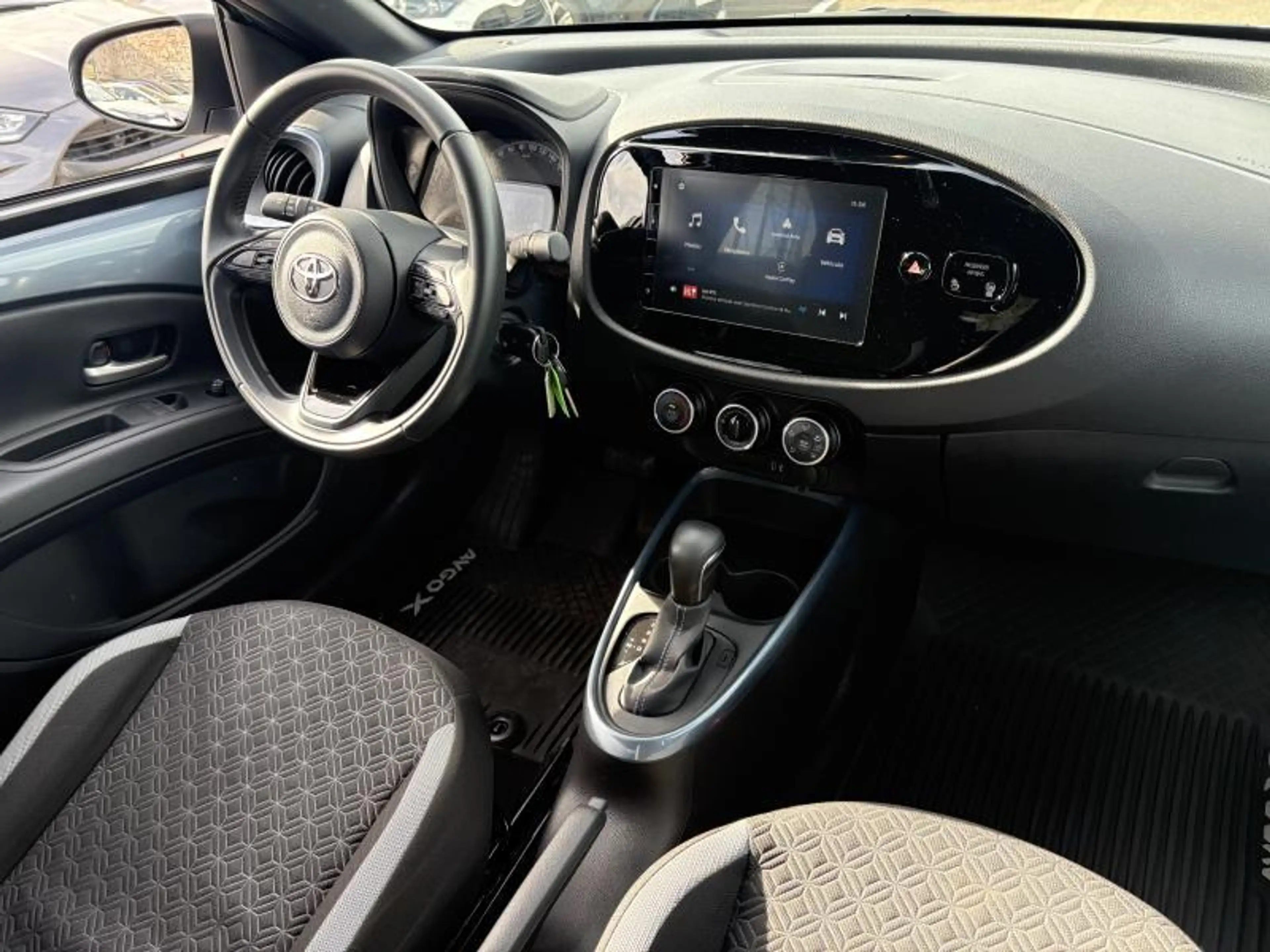 Toyota Aygo X Play CVT — photo 14