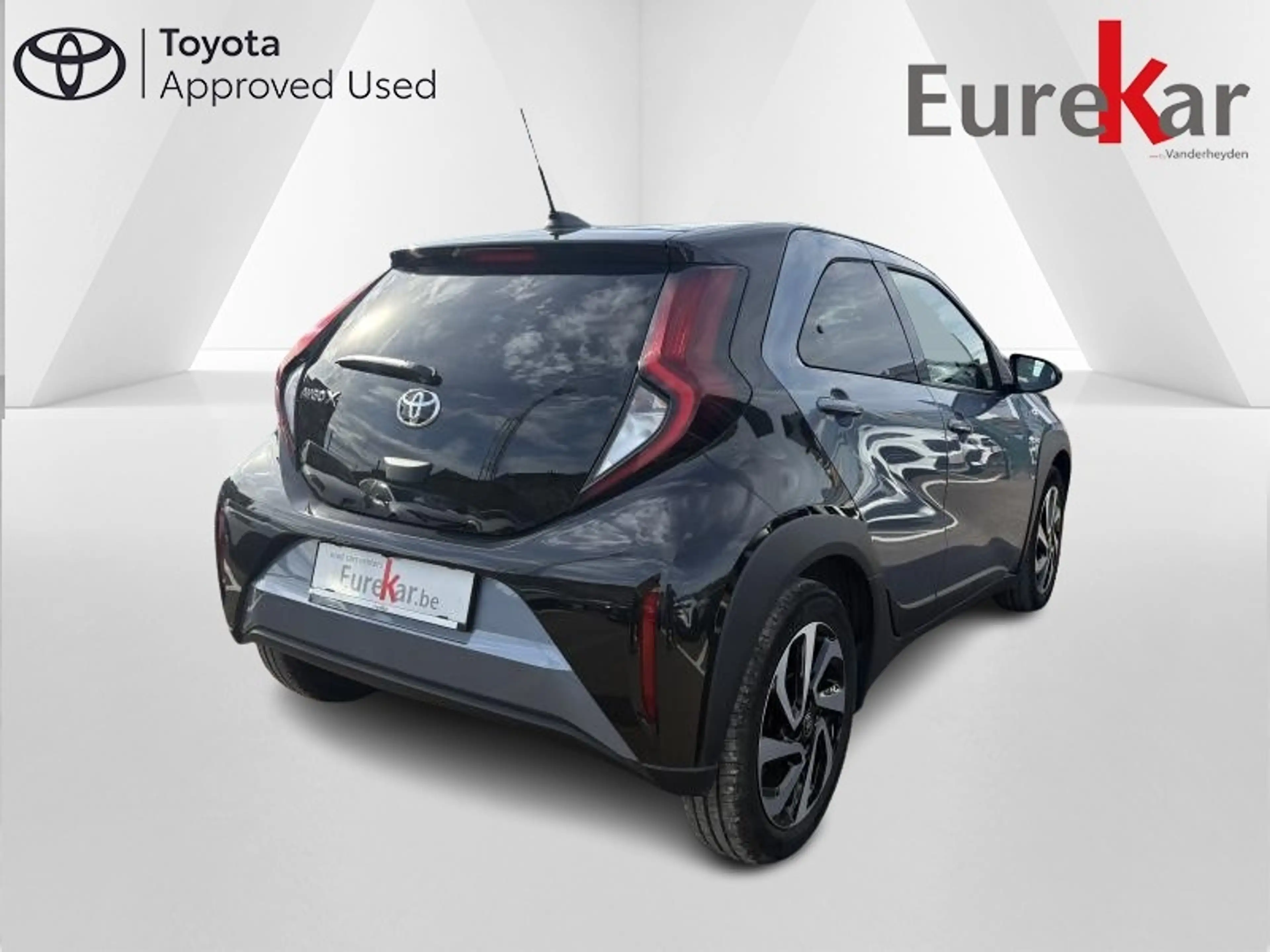 Toyota Aygo X Play CVT — photo 3
