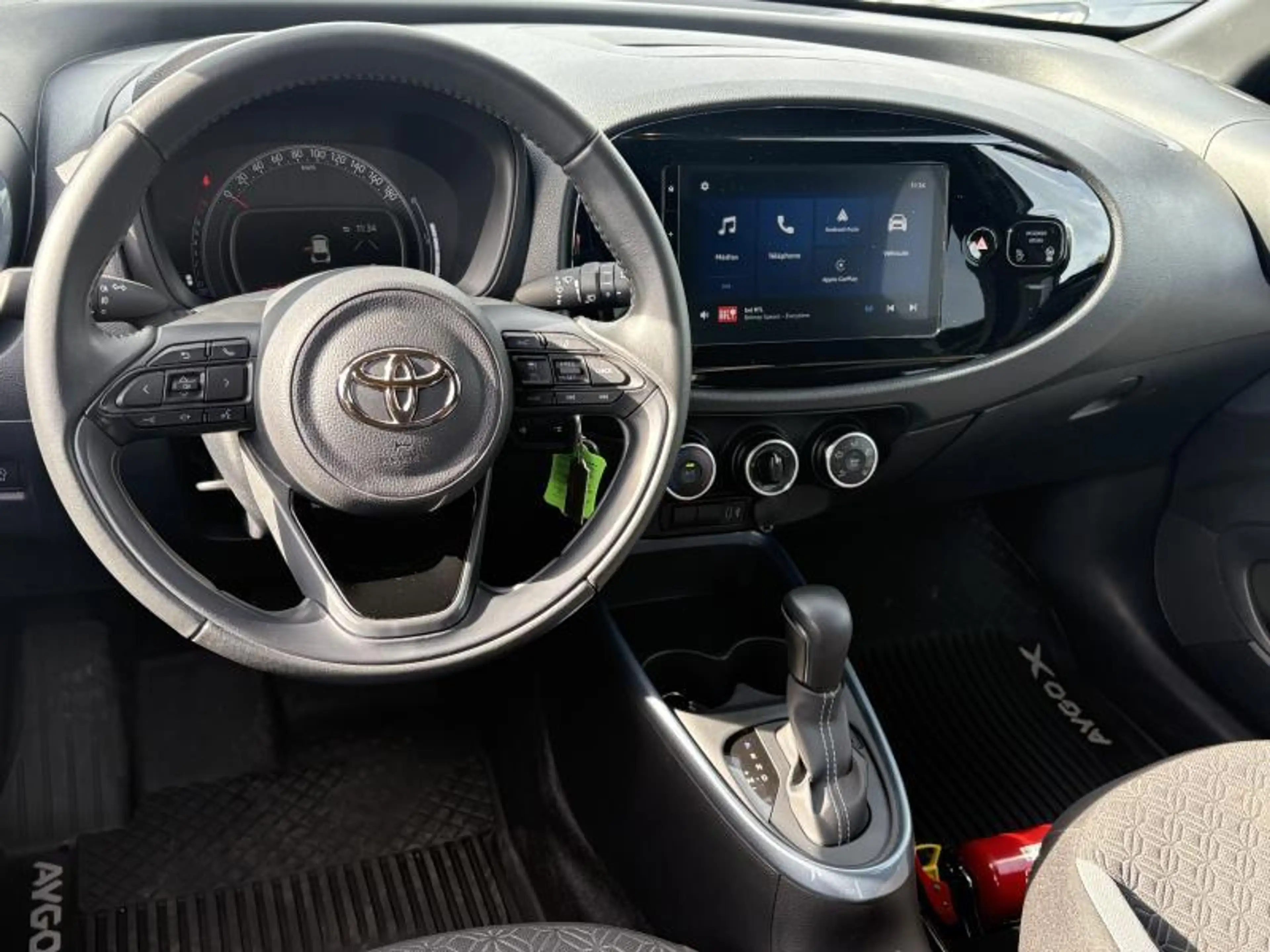 Toyota Aygo X Play CVT — photo 12