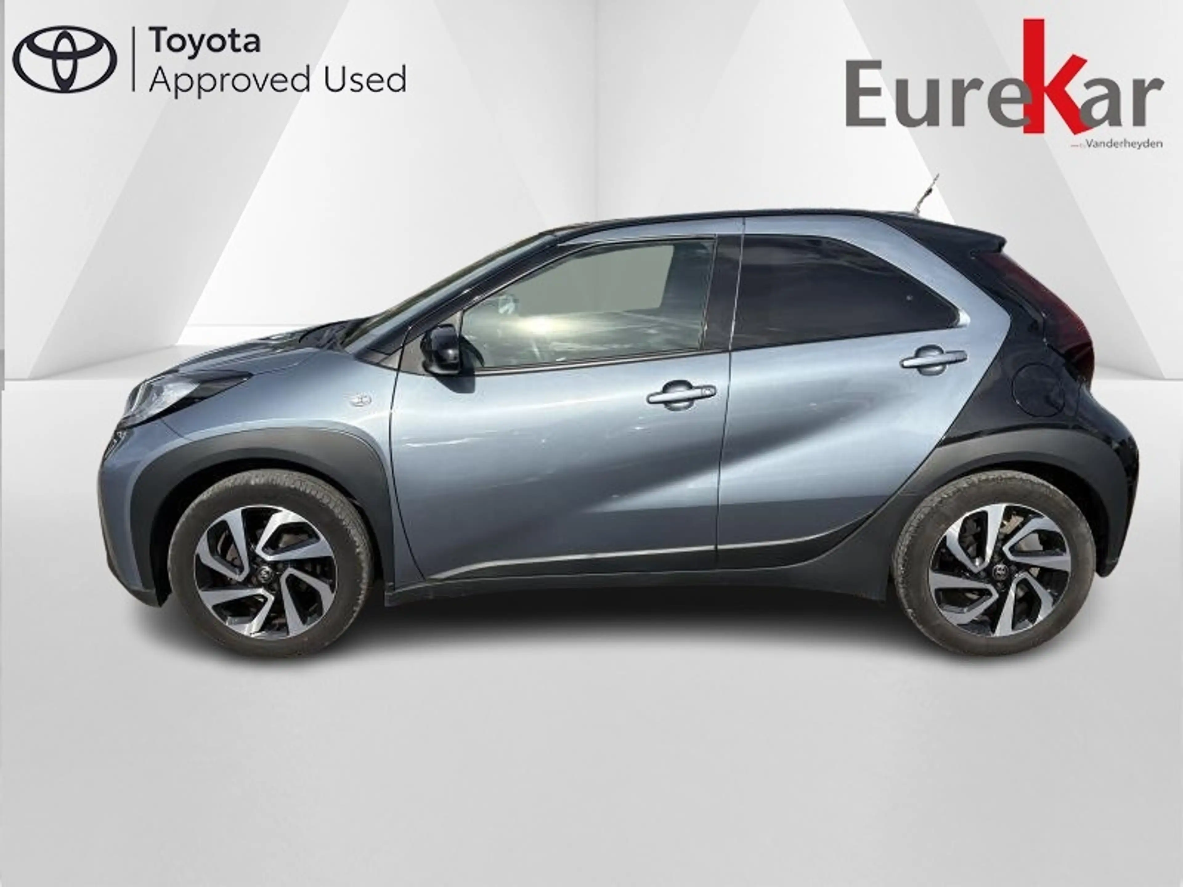Toyota Aygo X Play CVT — photo 2