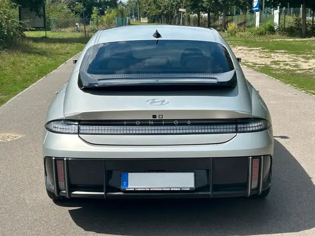 Hyundai Ioniq 6 view 5