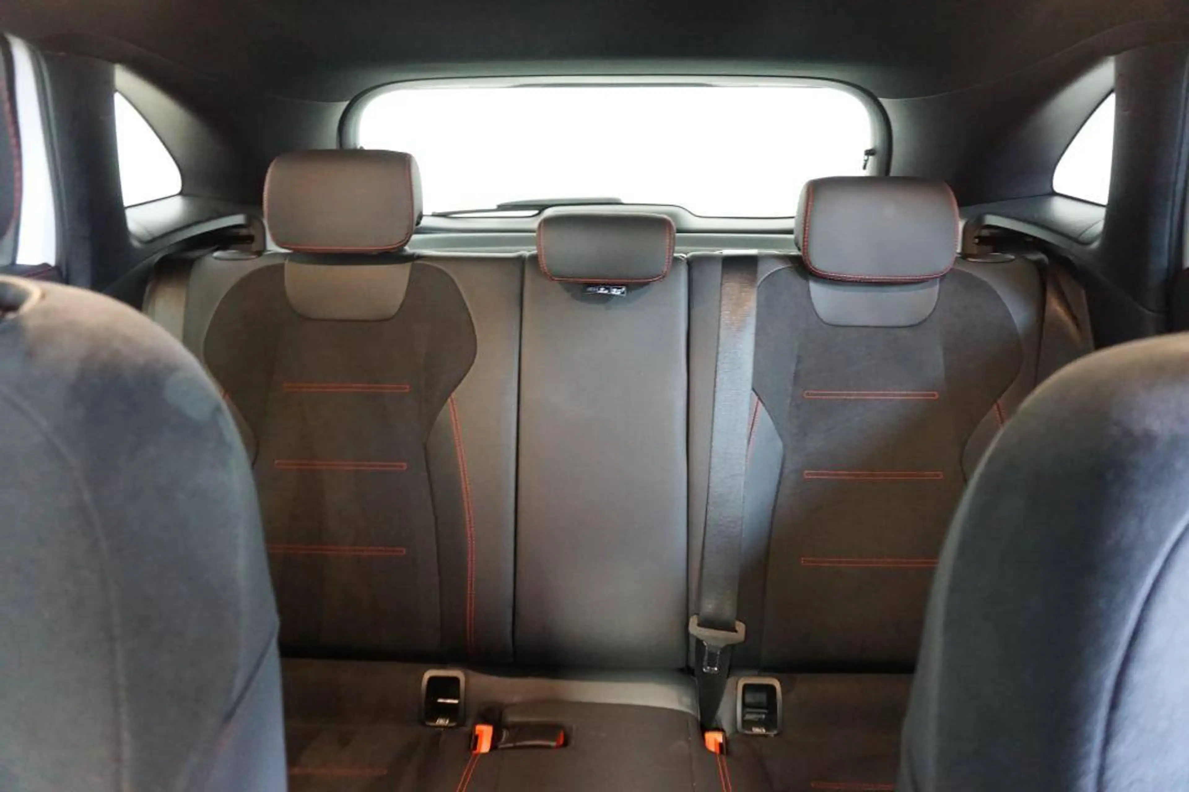 Mercedes-Benz GLA 250 e - AMG Line - NIGHT PAKKET — photo 10