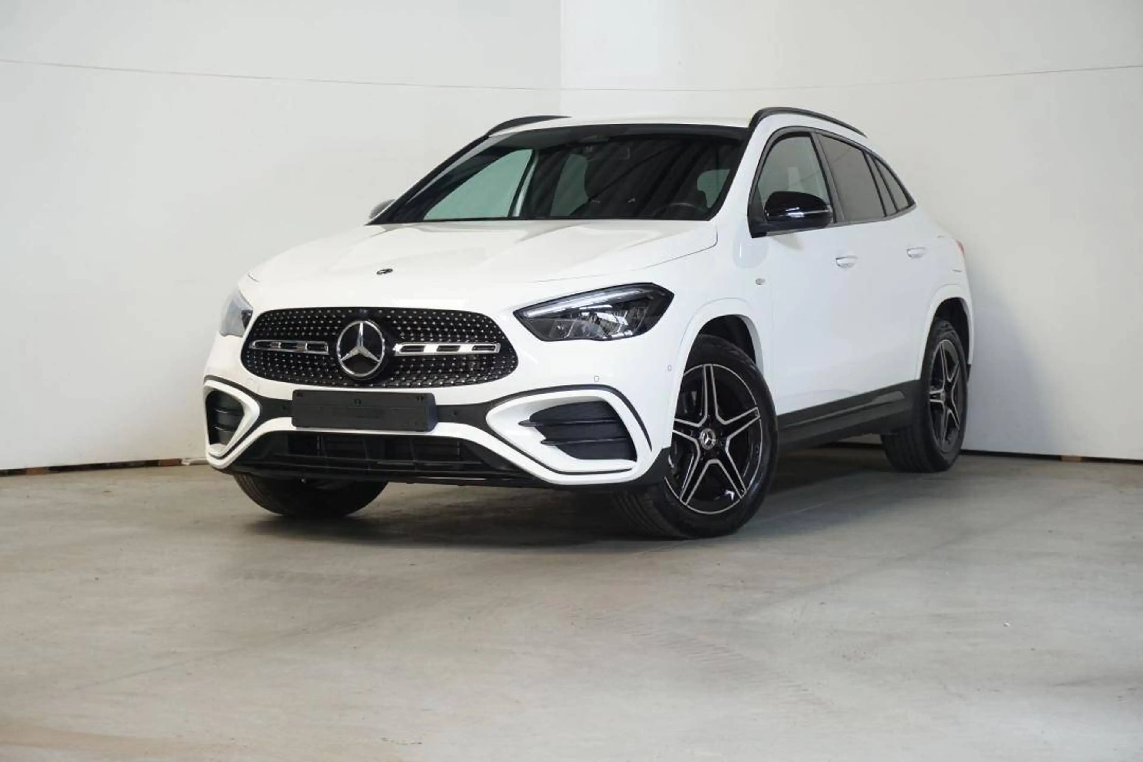 Mercedes-Benz GLA 250 e - AMG Line - NIGHT PAKKET