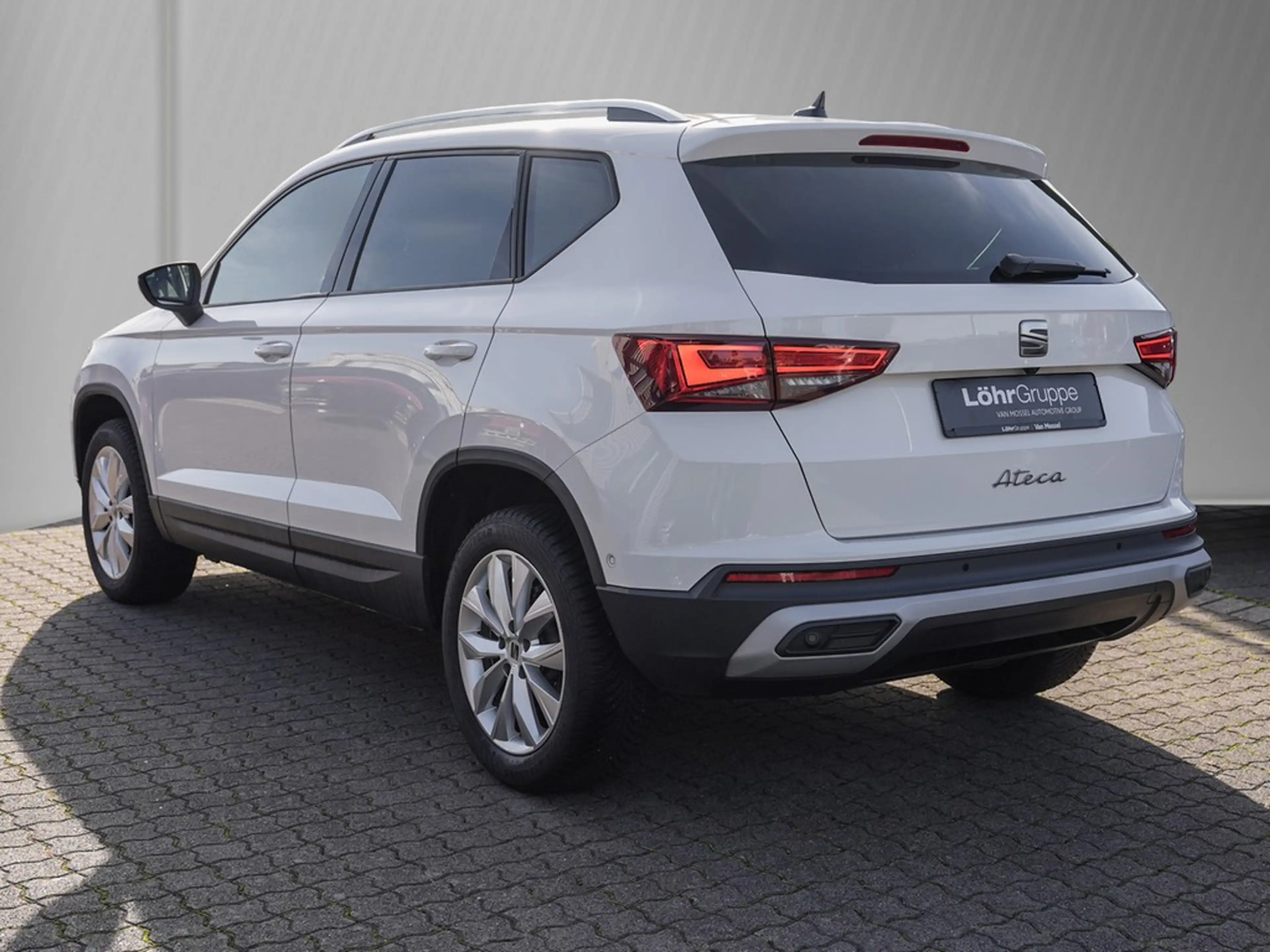 SEAT Ateca 2.0 TDI DSG Xperience Navi/LED/AHK/RFK/ACC — photo 4