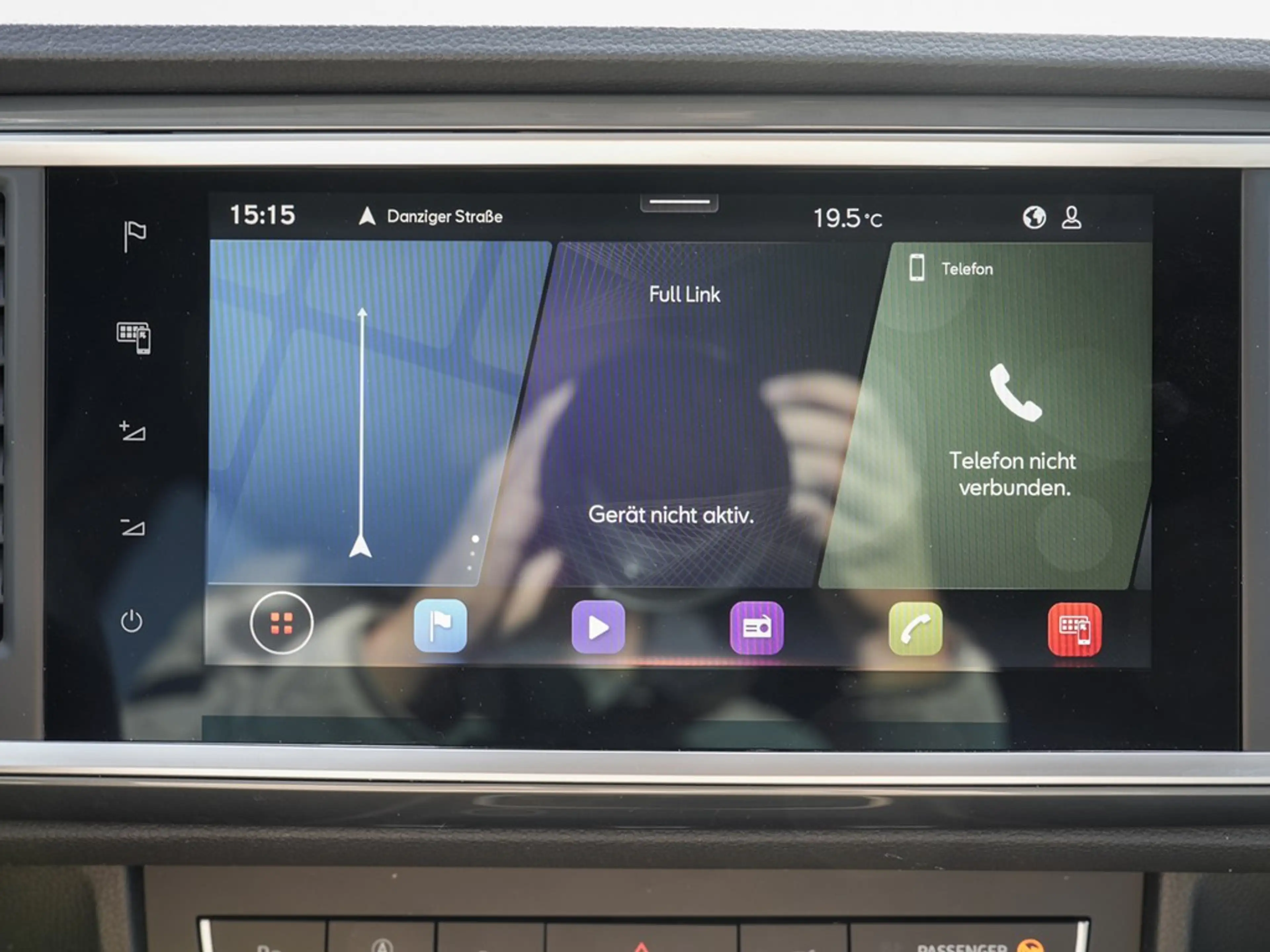 SEAT Ateca 2.0 TDI DSG Xperience Navi/LED/AHK/RFK/ACC — photo 13