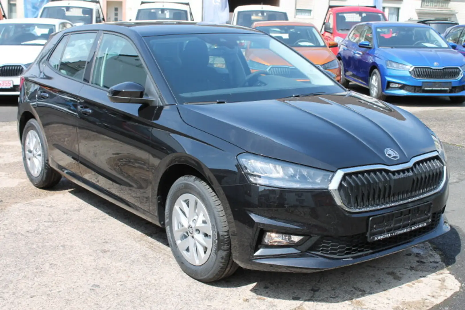 Skoda Fabia TSi DSG Alu LED Klima Kamera SOFORT !!! Schwarz - 1