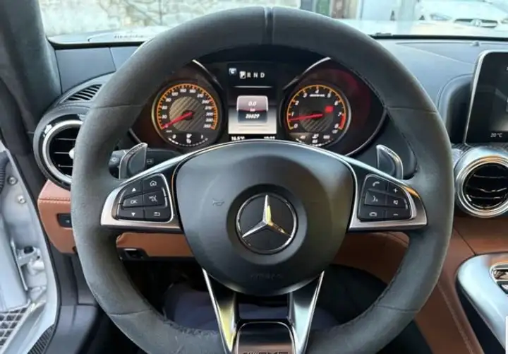 Mercedes-Benz GLE 2017, foto 21