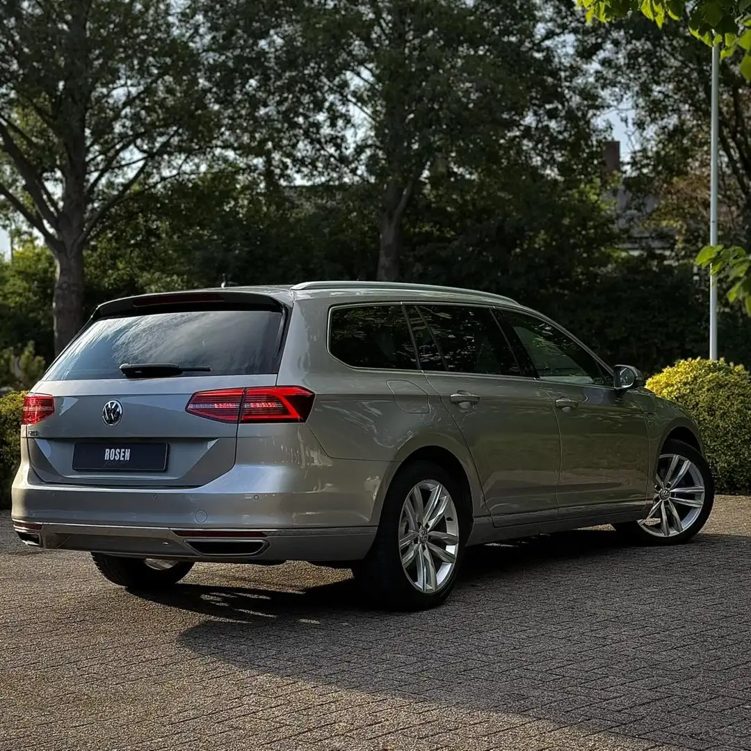 Volkswagen Passat Variant 1.4 TSI GTE |PANO|VIR DASH|LED| Grijs - 2
