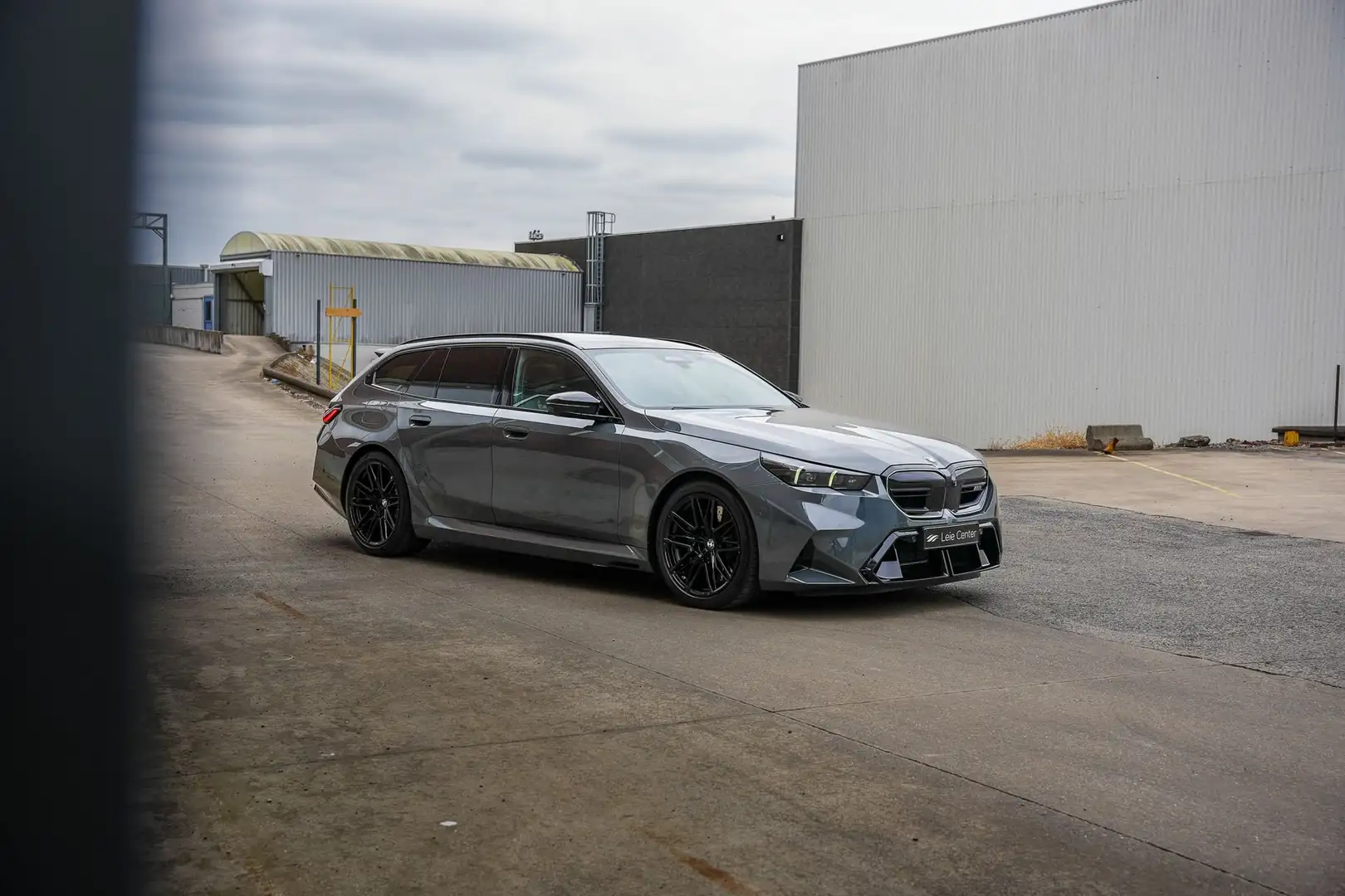 BMW M5 BMW M5 Touring Grijs - 2