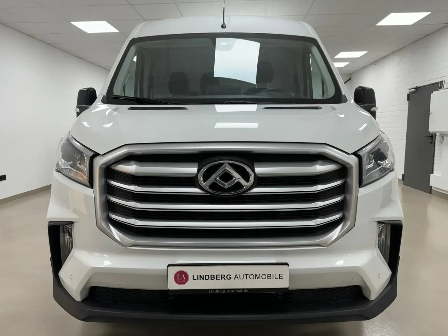 Maxus Deliver 9 2.0 Transporter RWD BASE*PDC*RFK*LED* White - 2