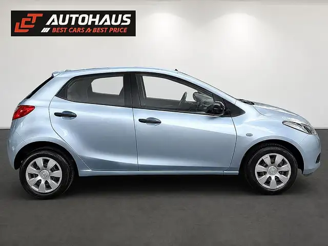 Mazda Mazda2 view 5