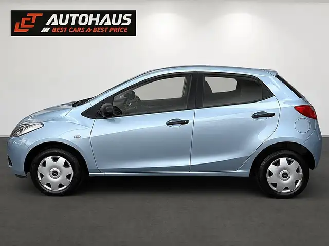 Mazda Mazda2 view 2