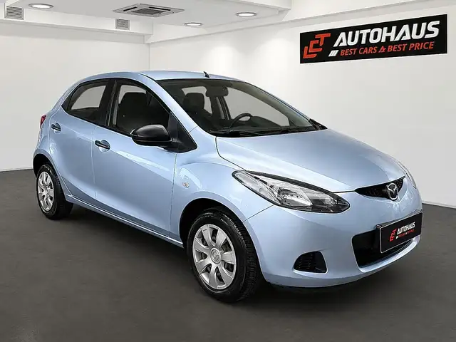 Mazda Mazda2 view 4