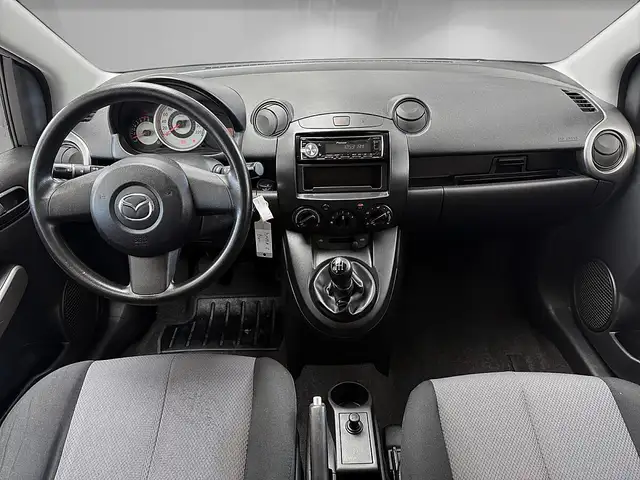 Mazda Mazda2 view 9