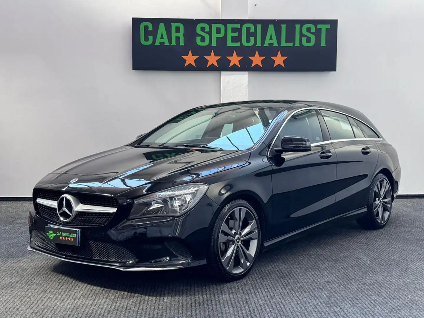 Mercedes-Benz CLA 200 d S.W. Automatic Sport SERVICE.MB|RETROCAMERA|18' Noir - 1
