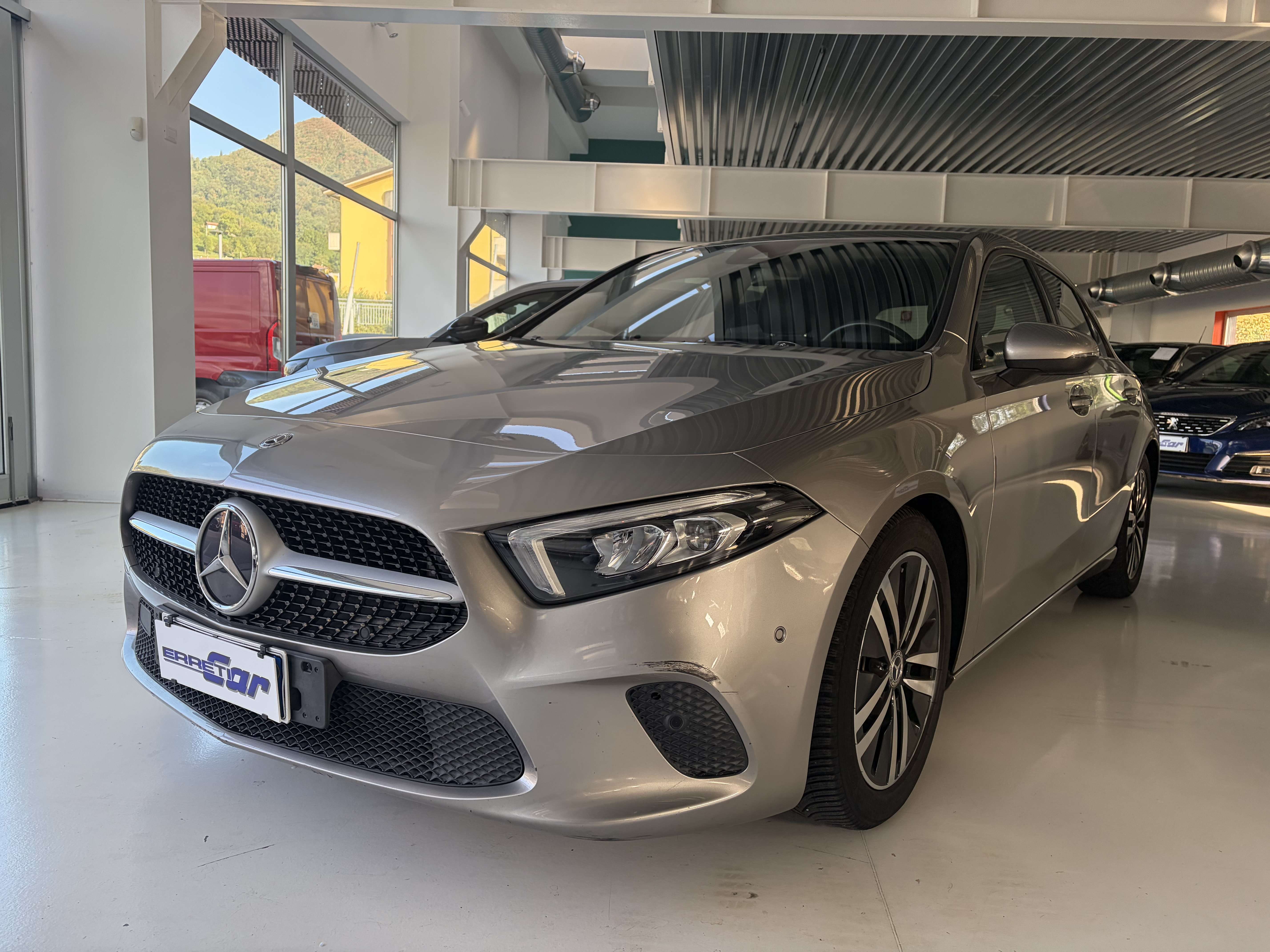 Mercedes-Benz A 180