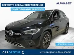 Mercedes-Benz GLA 200 d Style 4Matic AHK Pano S Dach StHz ACC