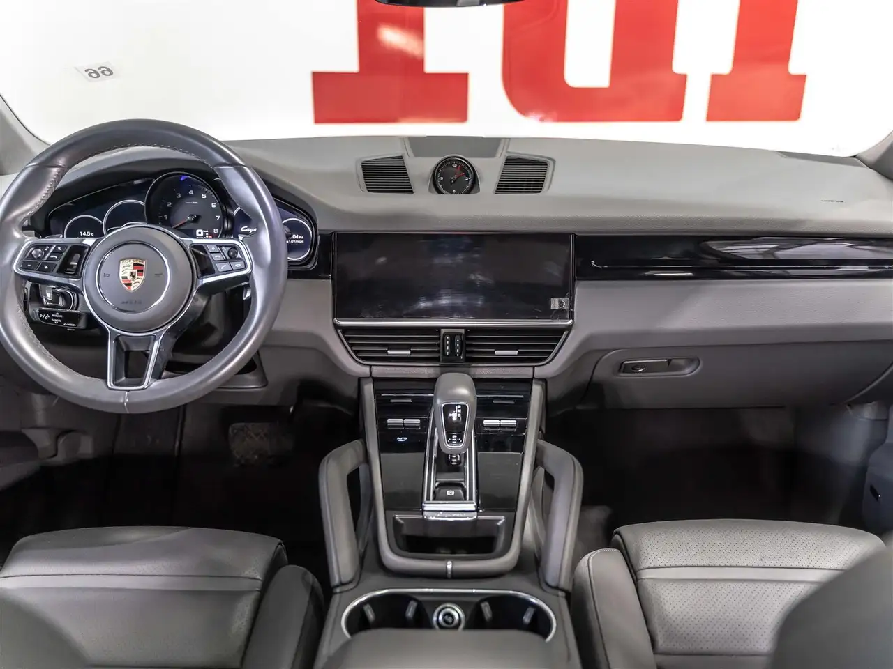 Porsche Cayenne снимка Porsche Cayenne