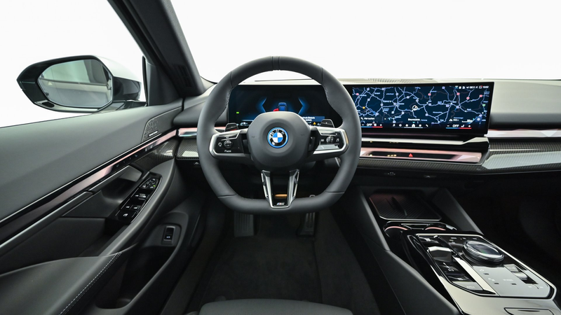 BMW 550 e xDrive M-Sportpaket Pro — photo 15